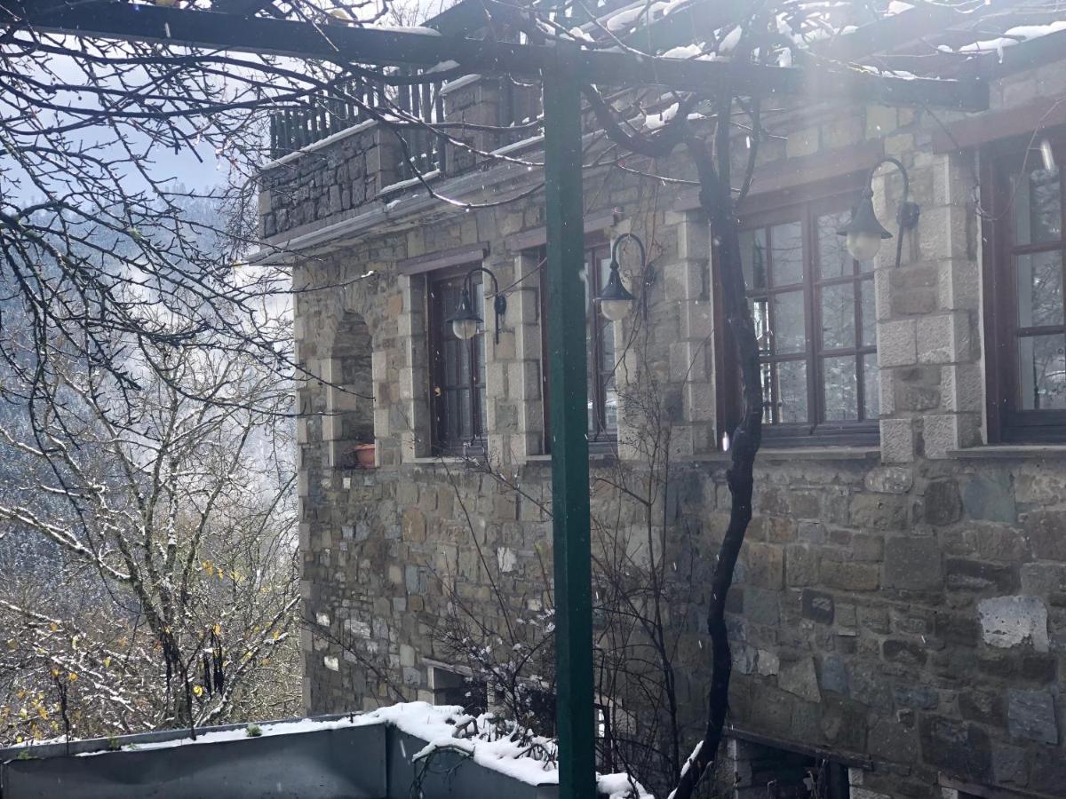 Ξενώνας Πατρικό Neraïdochóri المظهر الخارجي الصورة
